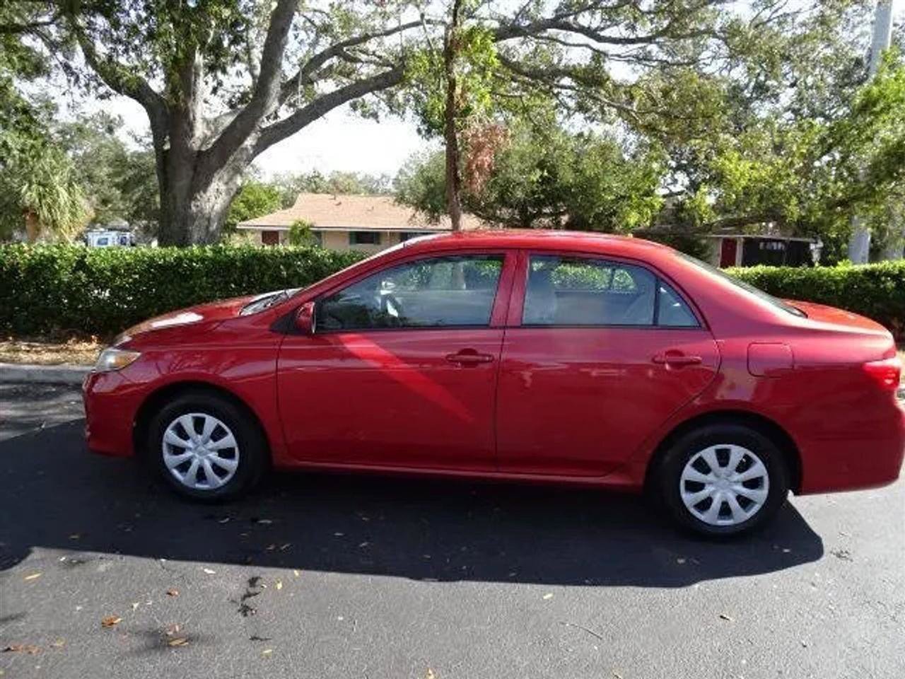 Used 2013 Toyota Corolla L image 18