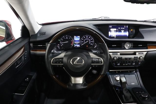 Used 2017 Lexus ES 350 w/ Premium Package FWD image 13