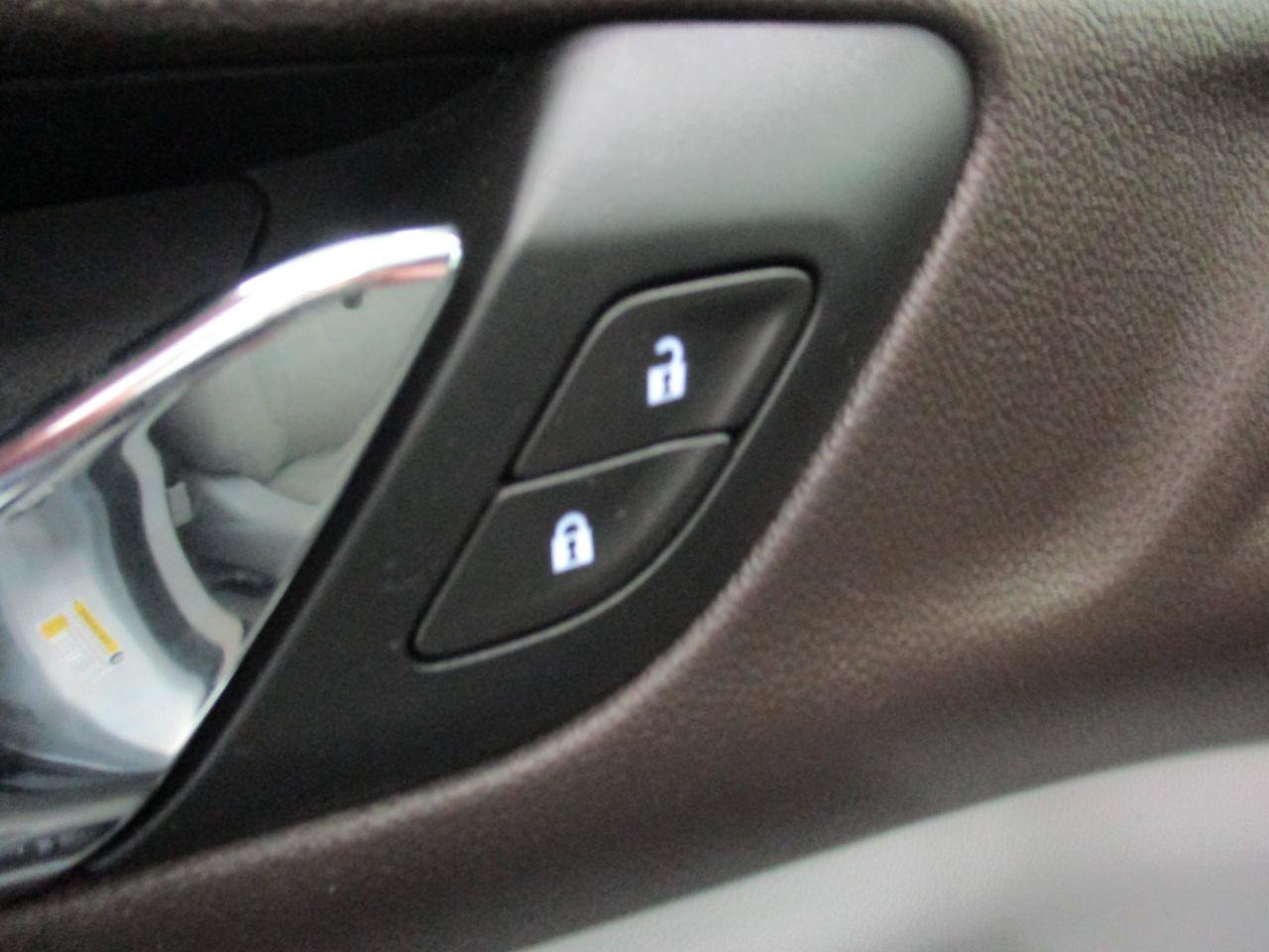 Used 2019 GMC Acadia SLT AWD/4WD image 18