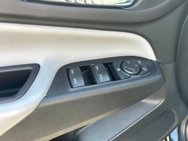 Used 2021 Chevrolet Equinox LS FWD image 13