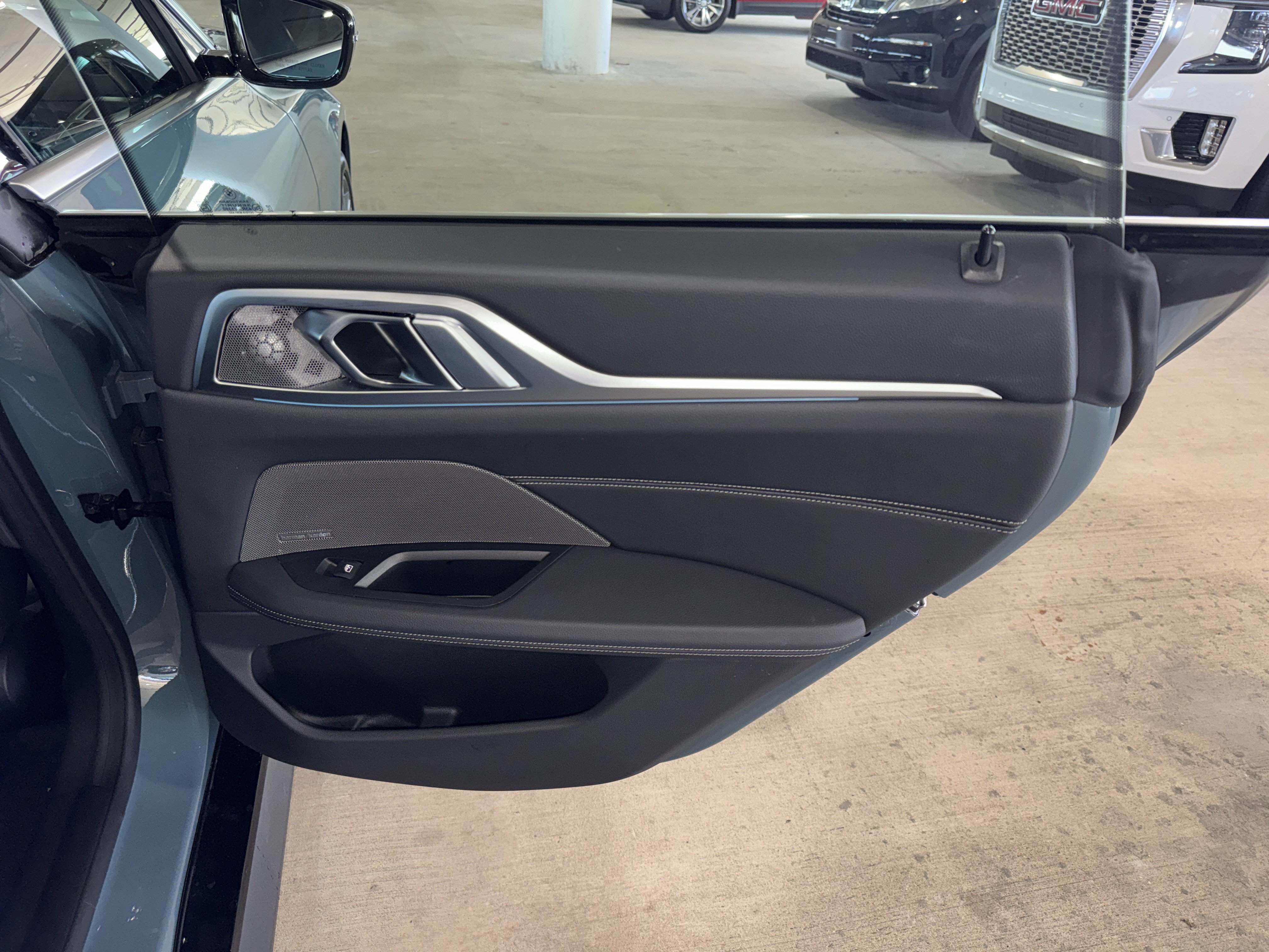 Used 2025 BMW 430i w/ Premium Package RWD image 3