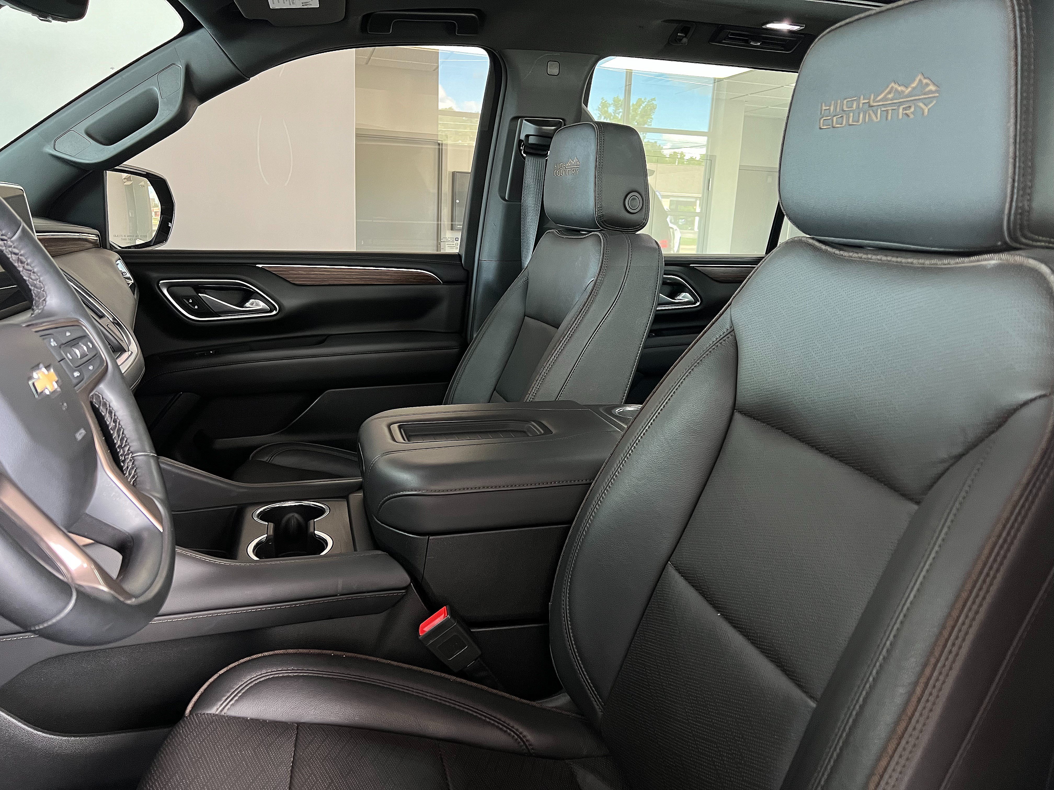 Used 2023 Chevrolet Tahoe High Country AWD/4WD image 11