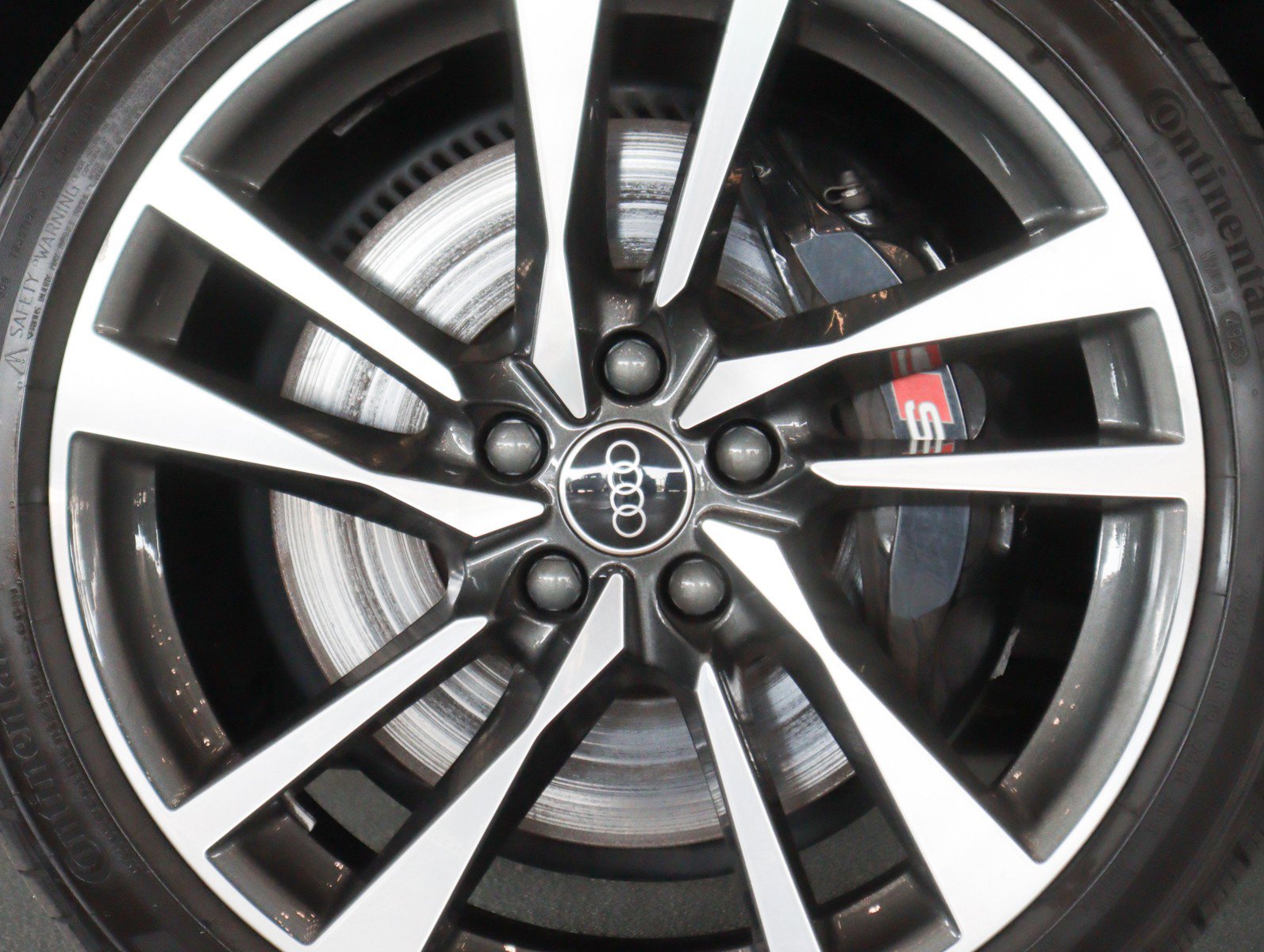 Used 2024 Audi S5 Premium w/ Convenience Package image 7