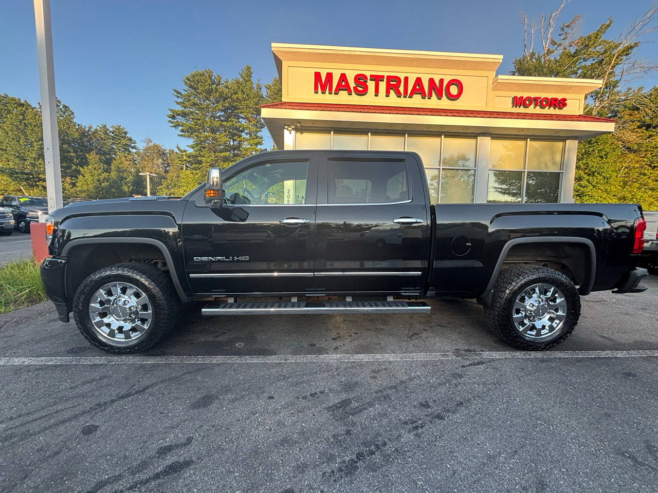Used 2019 GMC Sierra 2500 Denali w/ Duramax Plus Package image 12