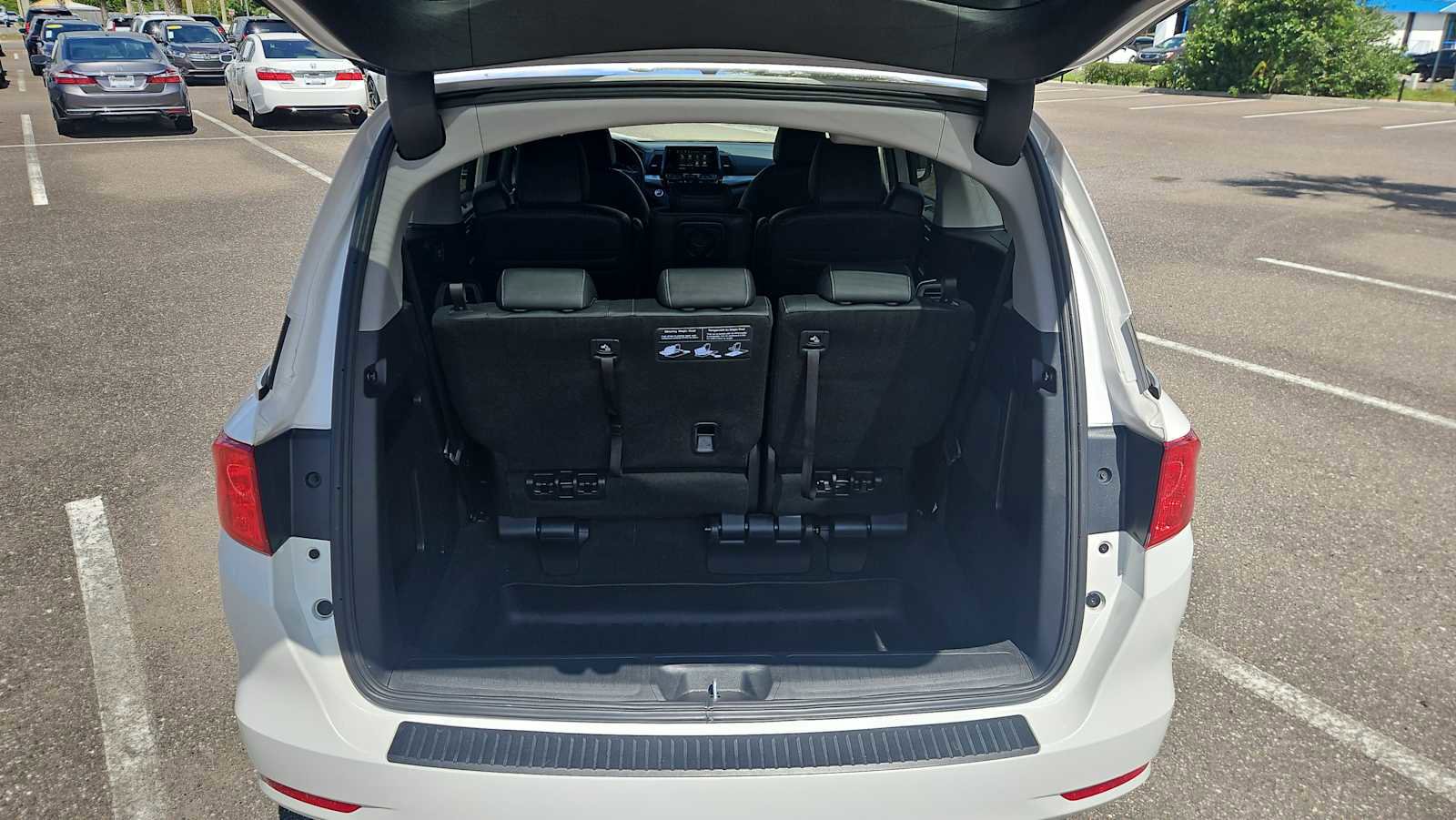Used 2024 Honda Odyssey EX-L image 21