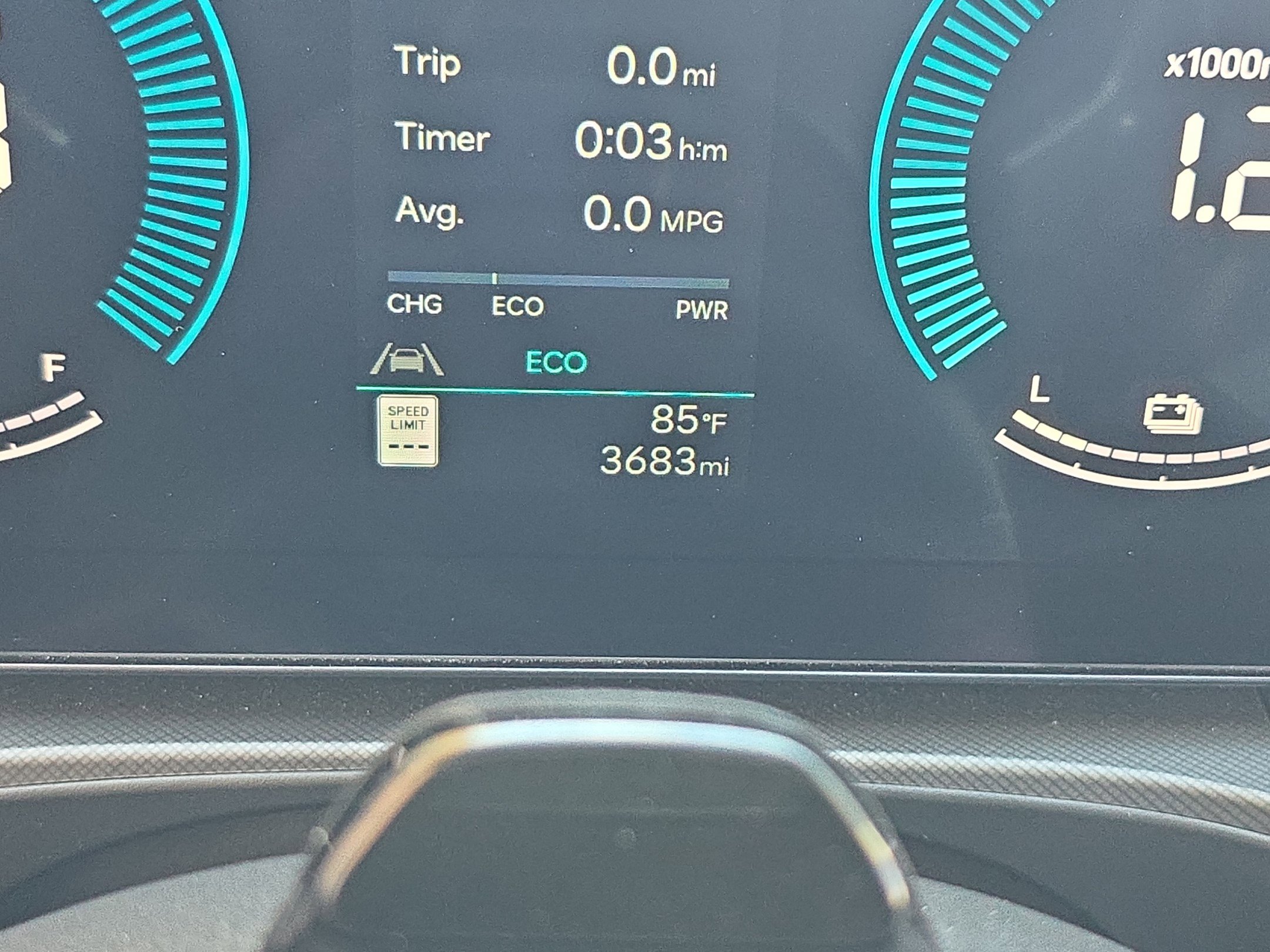 Used 2025 Hyundai Santa Fe SEL image 16