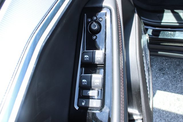 Used 2024 Jeep Wagoneer Launch Edition AWD/4WD image 11