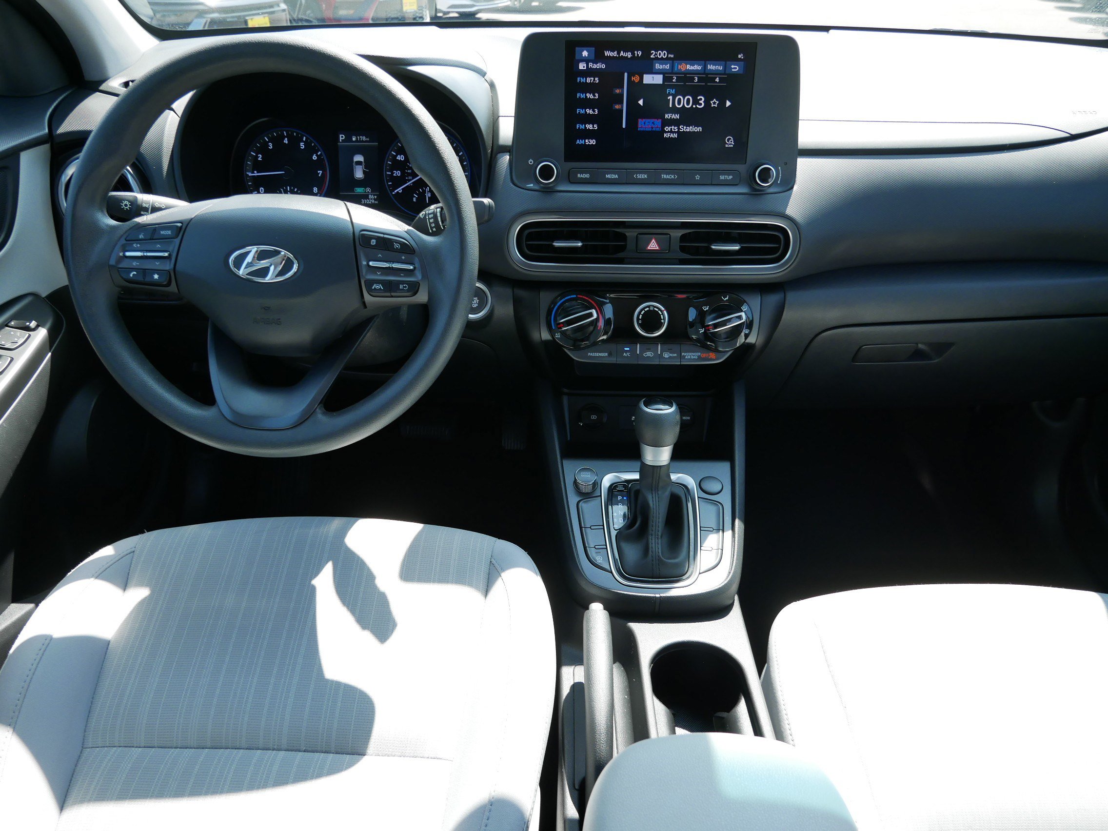 Used 2023 Hyundai Kona SEL FWD image 10