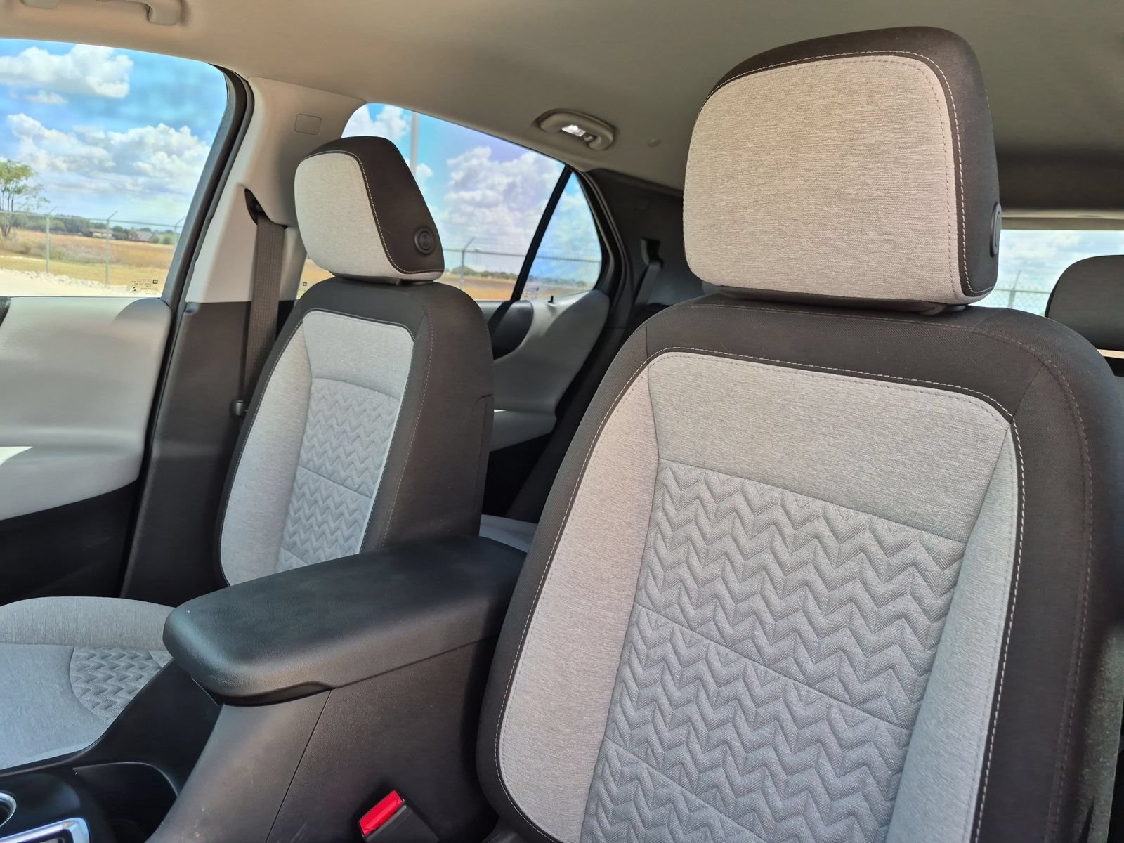 Used 2023 Chevrolet Equinox LS w/ LPO, Cargo Package FWD image 13