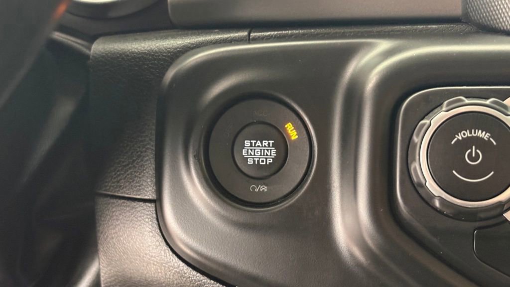 Used 2022 Jeep Wrangler Unlimited Sport AWD/4WD image 41