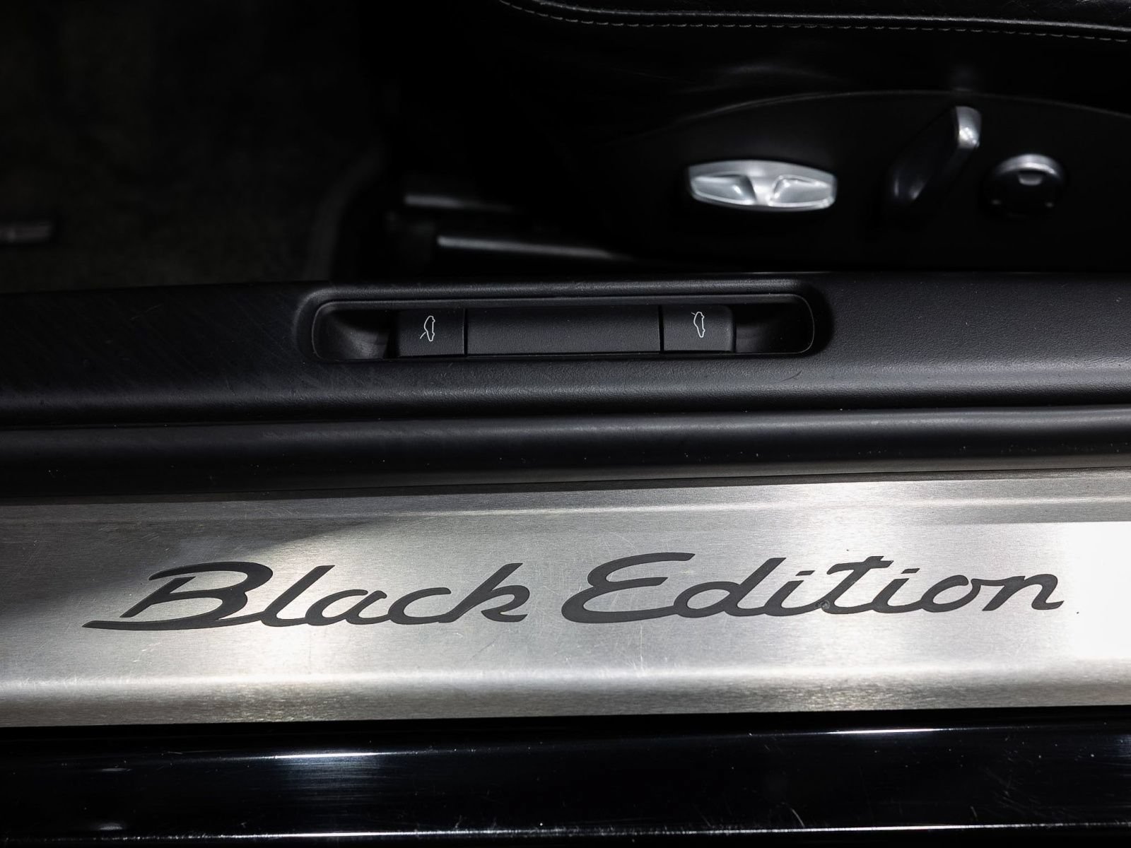 Used 2012 Porsche 911 Carrera Black Edition RWD image 20