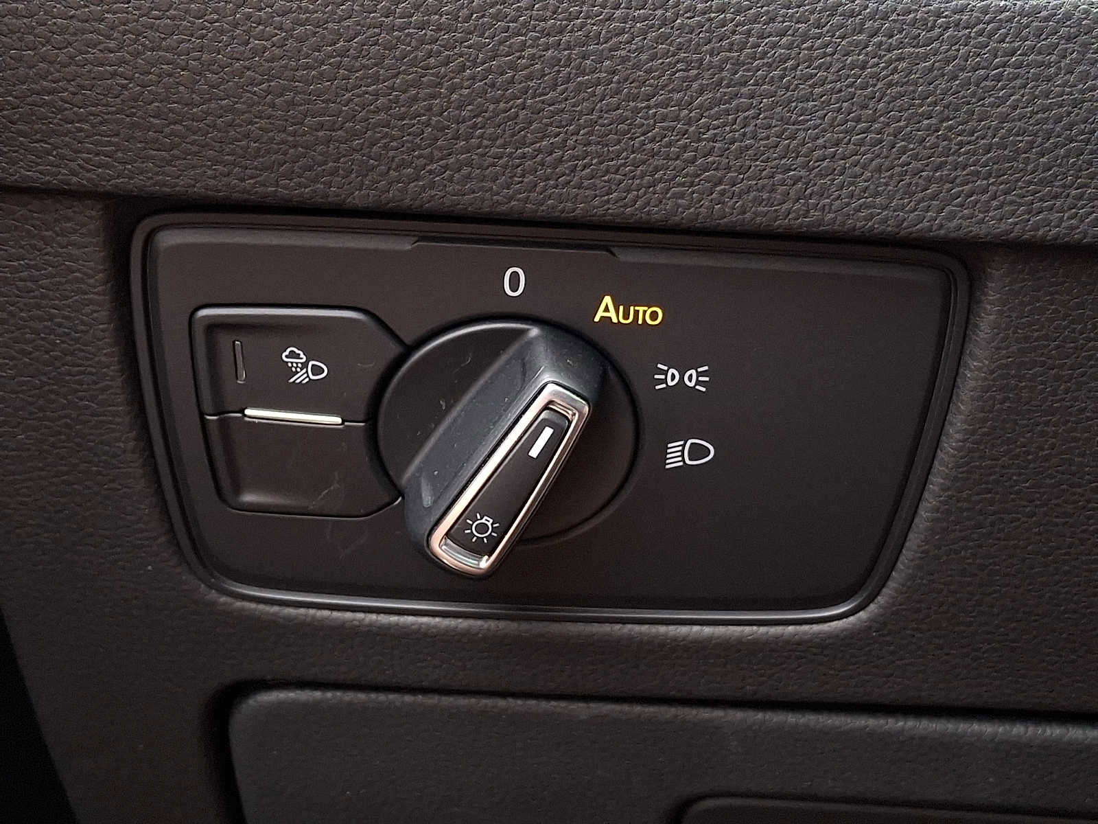 Used 2023 Volkswagen Arteon SEL AWD/4WD image 23