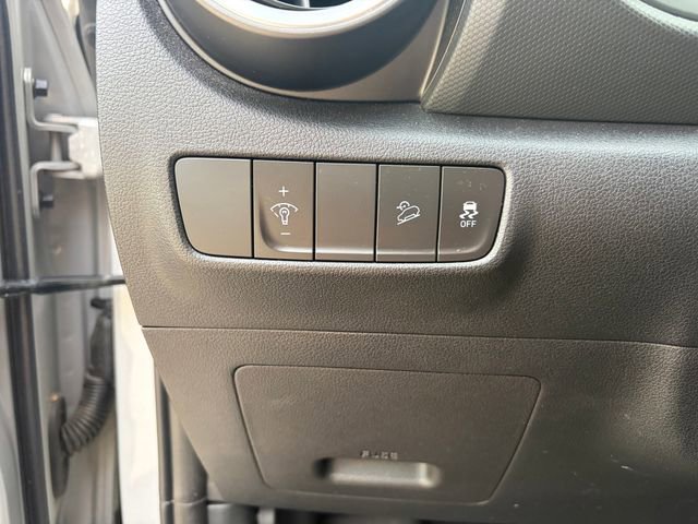 Used 2023 Hyundai Kona SEL image 29