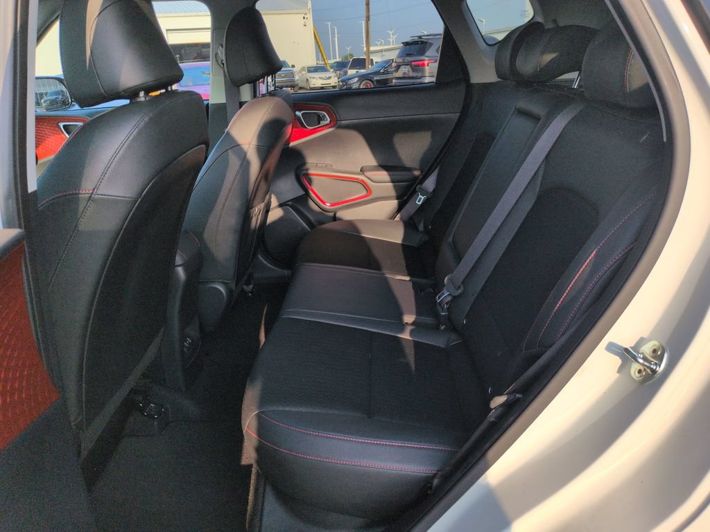 Used 2024 Kia Soul GT-Line w/ GT-Line Technology Package FWD image 25