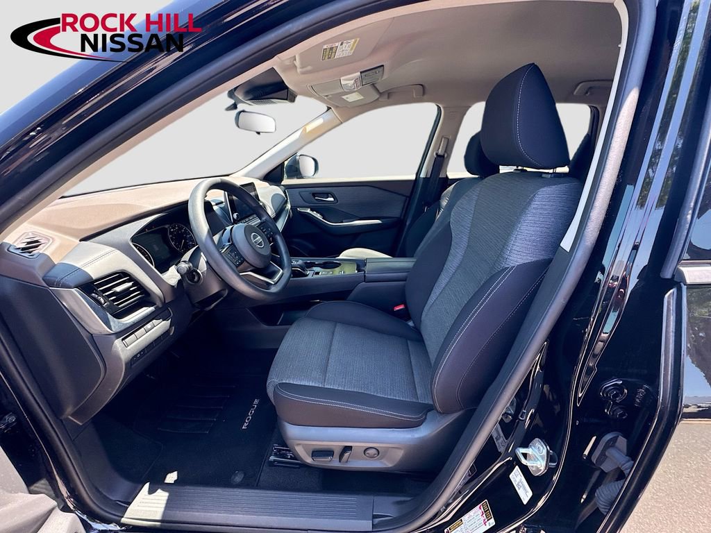 Used 2021 Nissan Rogue SV FWD image 26