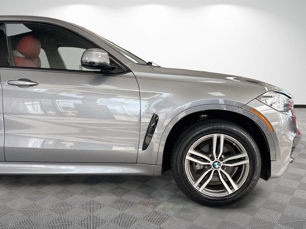 Used 2018 BMW X6 xDrive35i AWD/4WD image 16
