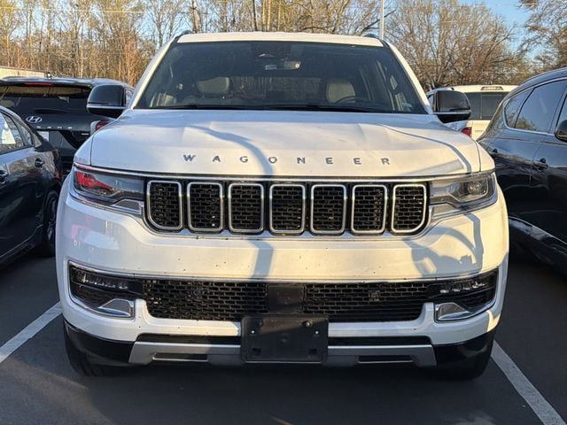 Used 2024 Jeep Wagoneer Series II w/ Flexible Seating Group image 4