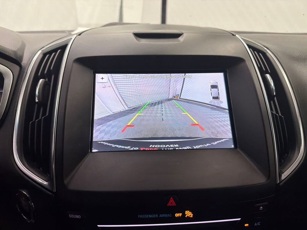 Used 2019 Ford Edge Titanium image 30