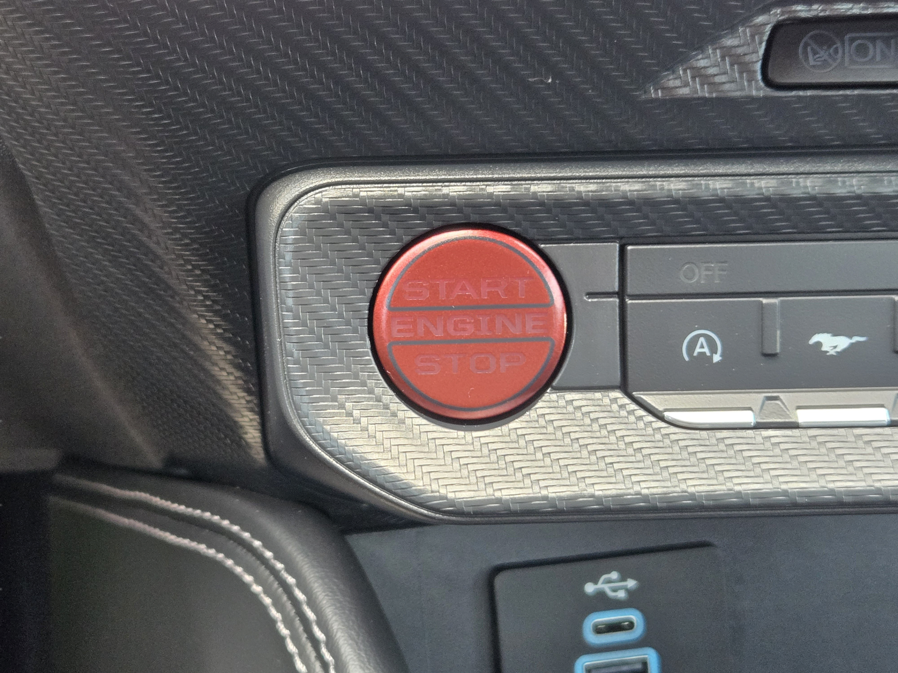 Used 2025 Ford Mustang GT Premium w/ GT Performance Package RWD image 19
