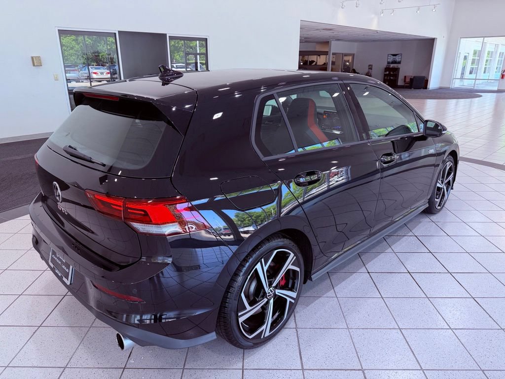 Used 2026 Volkswagen GTI SE FWD image 14