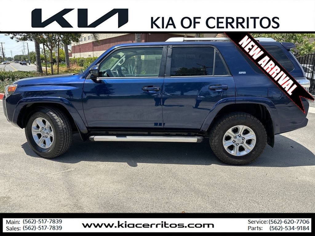 Used 2018 Toyota 4Runner SR5 RWD image 2