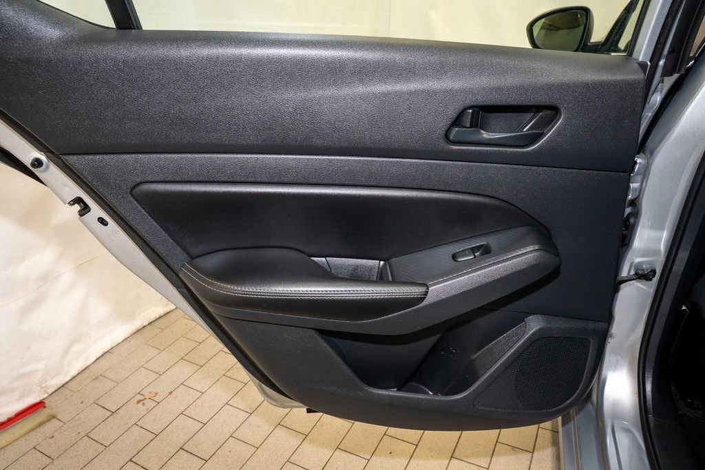 Used 2024 Nissan Altima 2.5 SV image 8