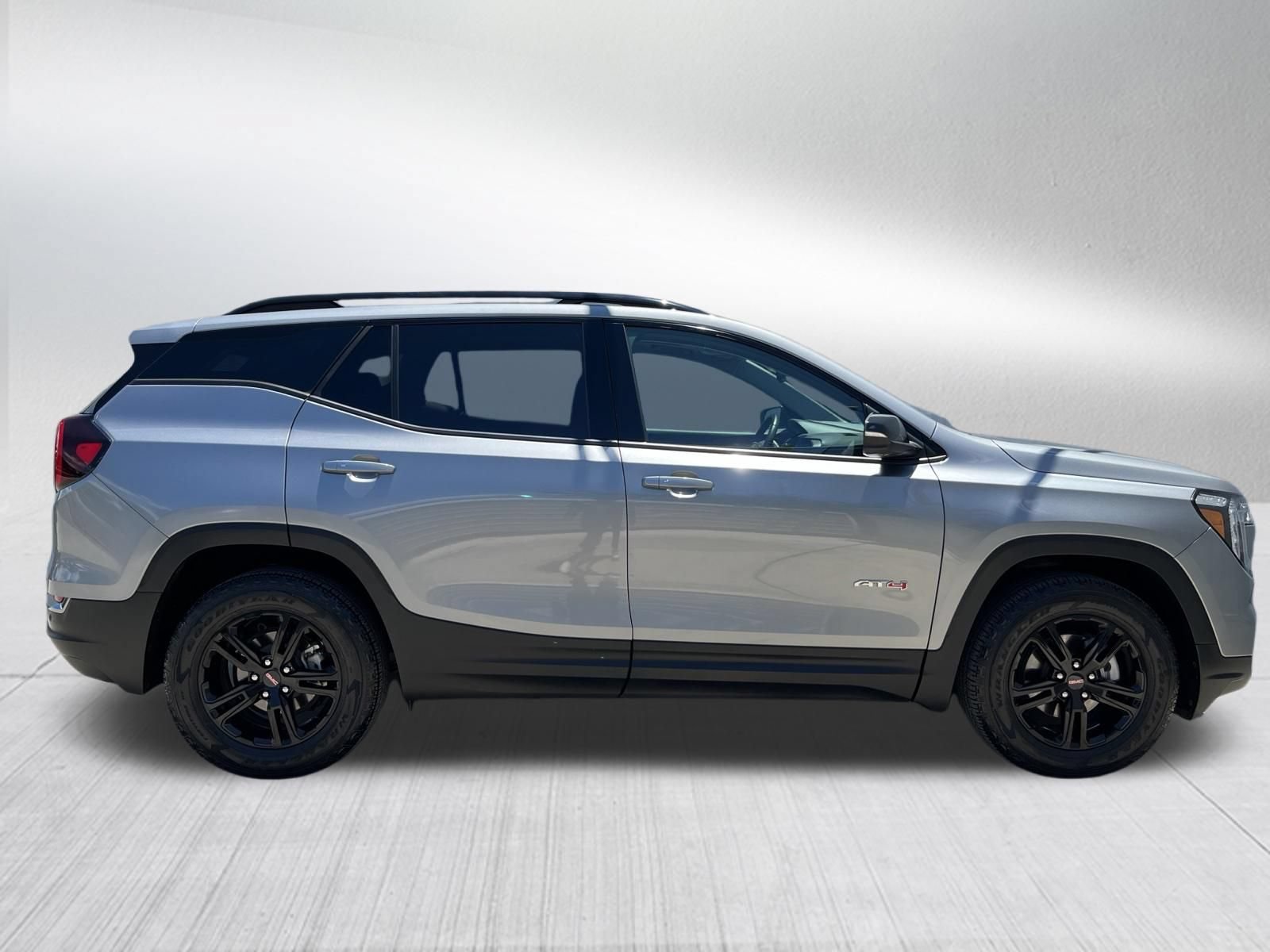 Used 2023 GMC Terrain AT4 w/ Tech Package AWD/4WD image 5