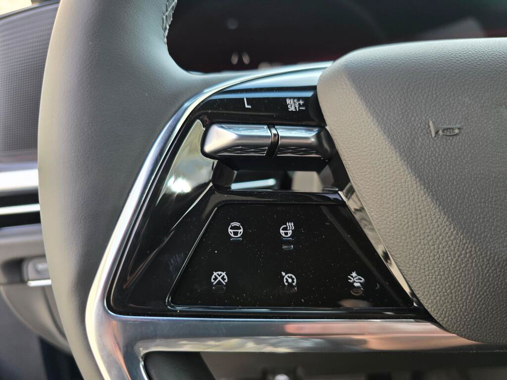 New 2026 Cadillac Escalade 4WD image 37