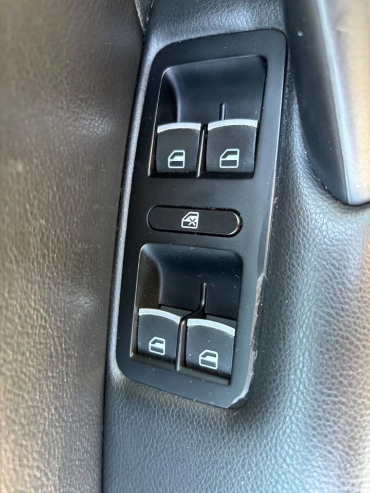 Used 2012 Volkswagen Passat 2.5 SE image 18