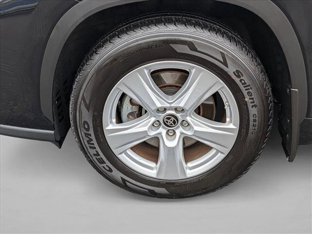Certified 2023 Toyota Highlander LE image 23