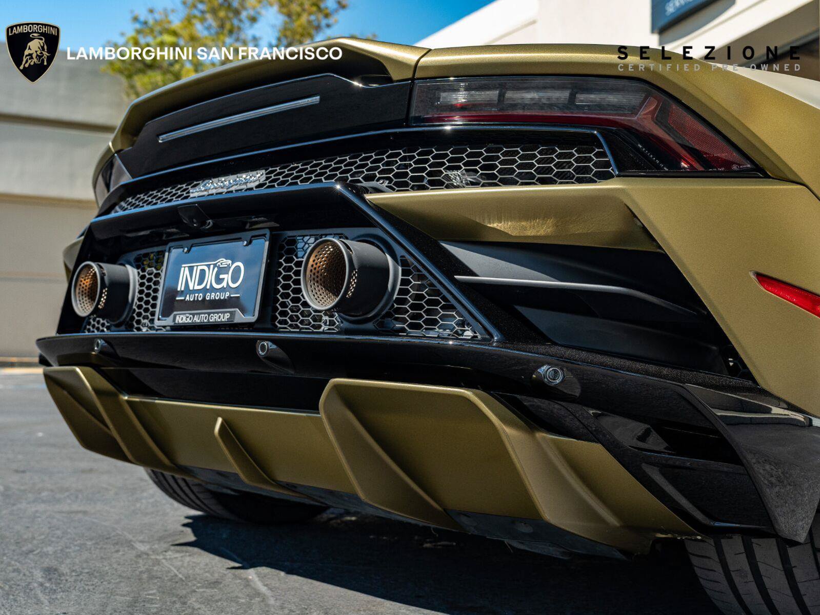 Used 2023 Lamborghini Huracan EVO RWD image 11