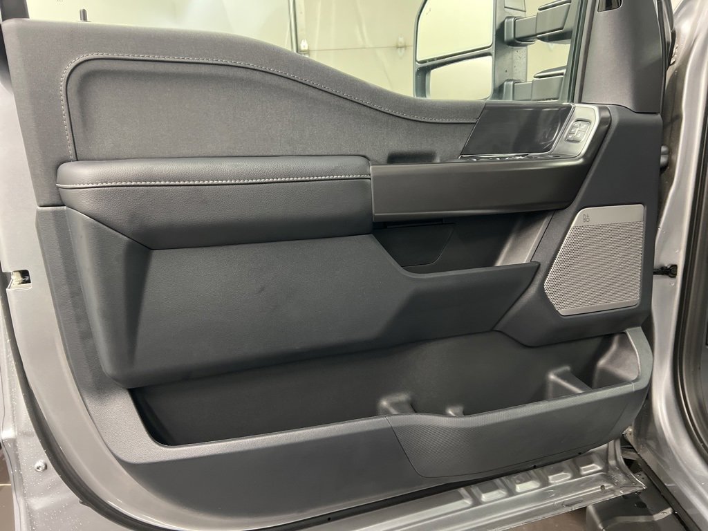 New 2025 Ford F150 Lariat w/ Equipment Group 501A Mid image 32