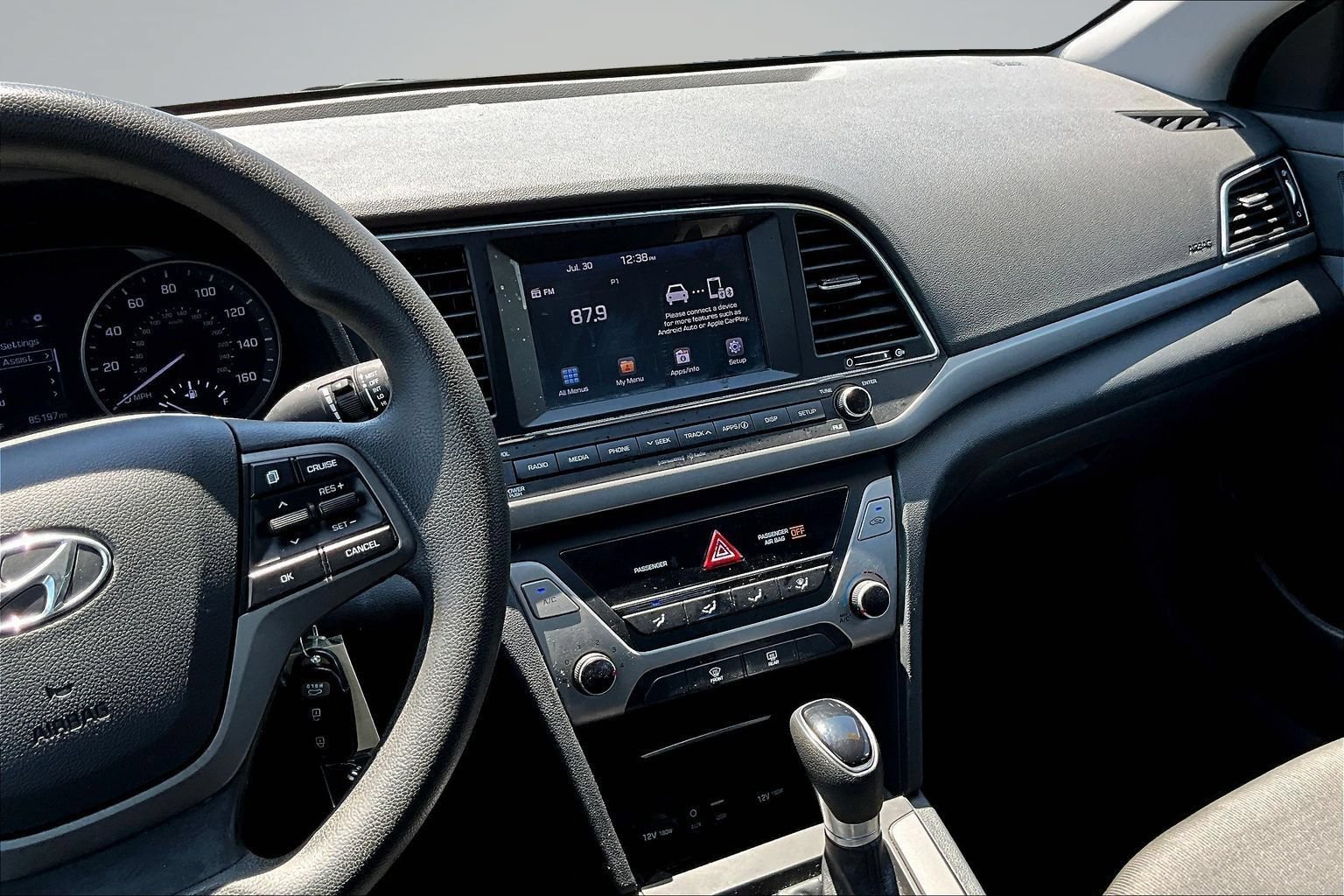 Used 2018 Hyundai Elantra SEL w/ Cargo Package FWD image 9