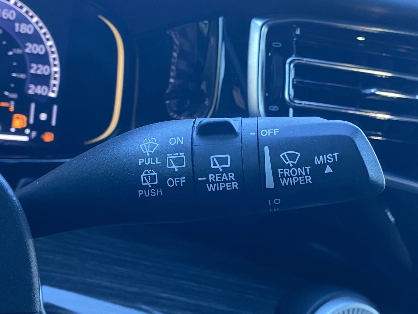 Used 2022 Jeep Wagoneer Series III w/ Premium Group I image 26