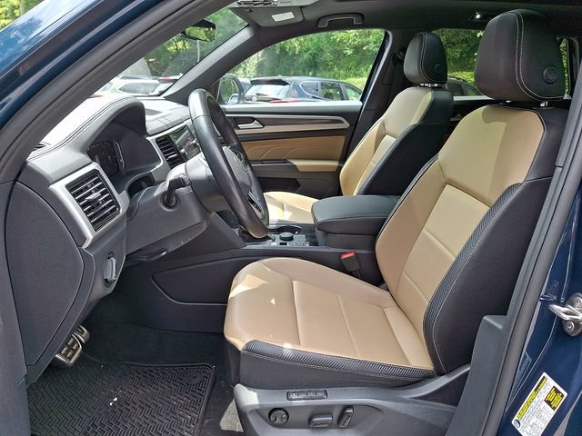 Used 2023 Volkswagen Atlas Cross Sport SEL R-Line AWD/4WD image 15