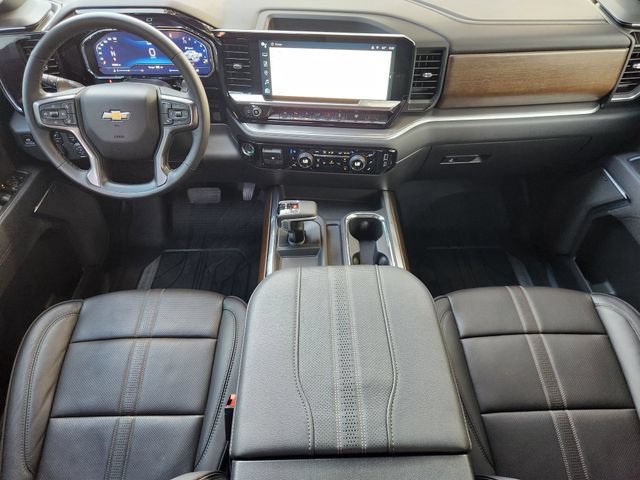 Used 2025 Chevrolet Silverado 1500 High Country w/ High Country Premium Package AWD/4WD image 28