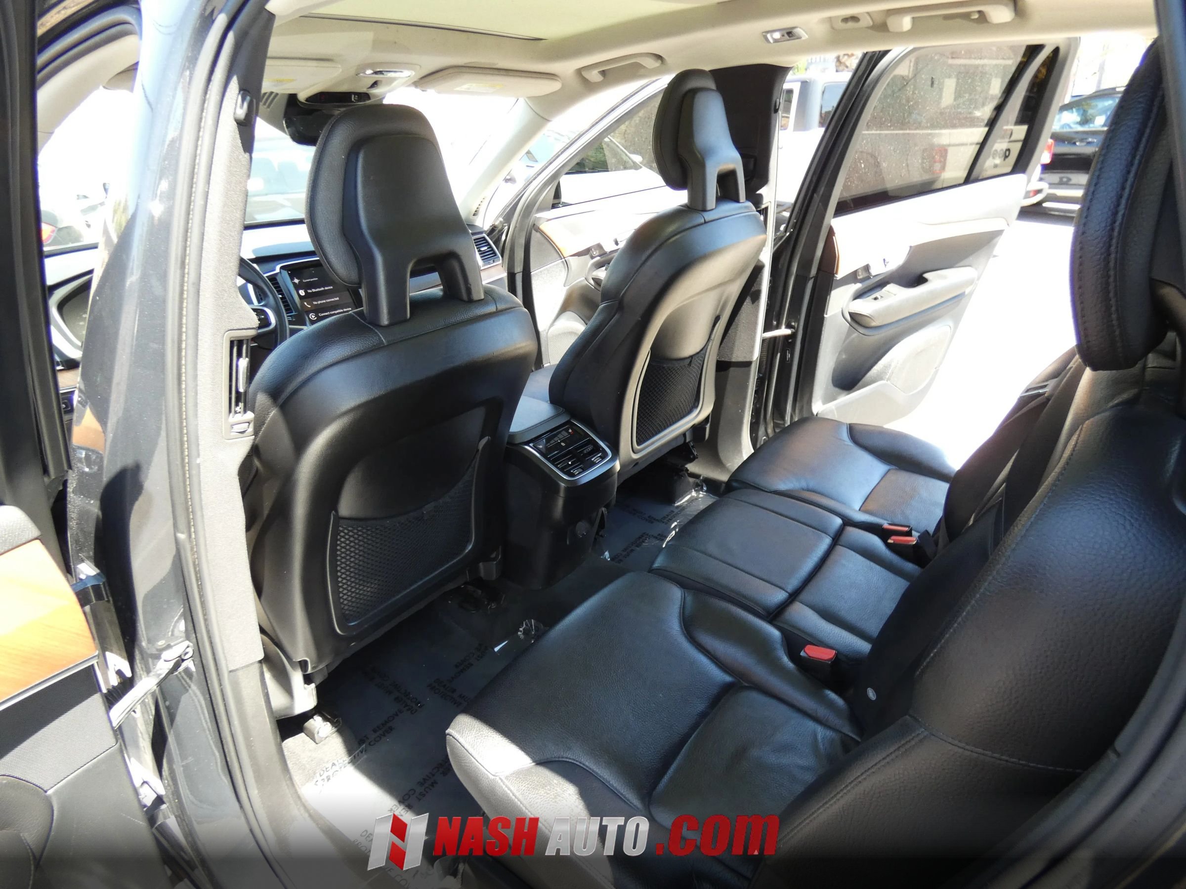 Used 2022 Volvo XC90 T5 Momentum w/ Climate Package AWD/4WD image 44