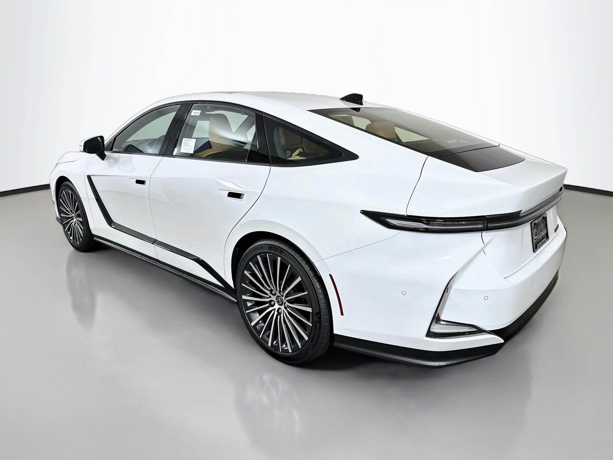 New 2026 Lexus ES 350e FWD image 5