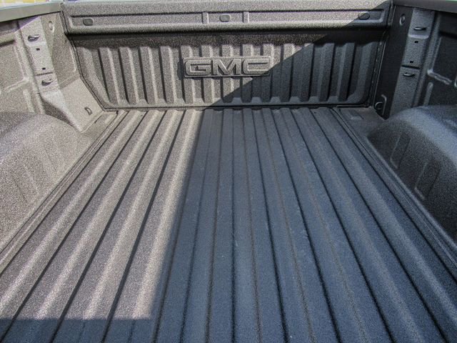 New 2025 GMC Sierra 1500 Elevation image 6