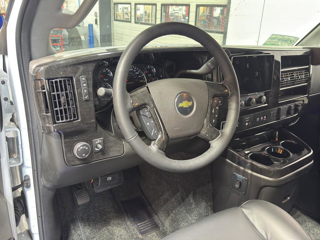 New 2025 Chevrolet Express 2500 image 15