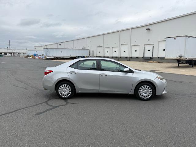 Used 2016 Toyota Corolla LE image 5