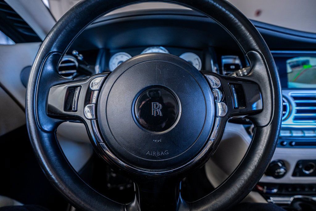 Used 2018 Rolls-Royce Wraith image 37
