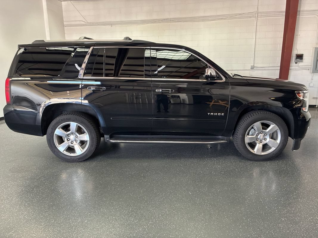 Used 2017 Chevrolet Tahoe Premier AWD/4WD image 3