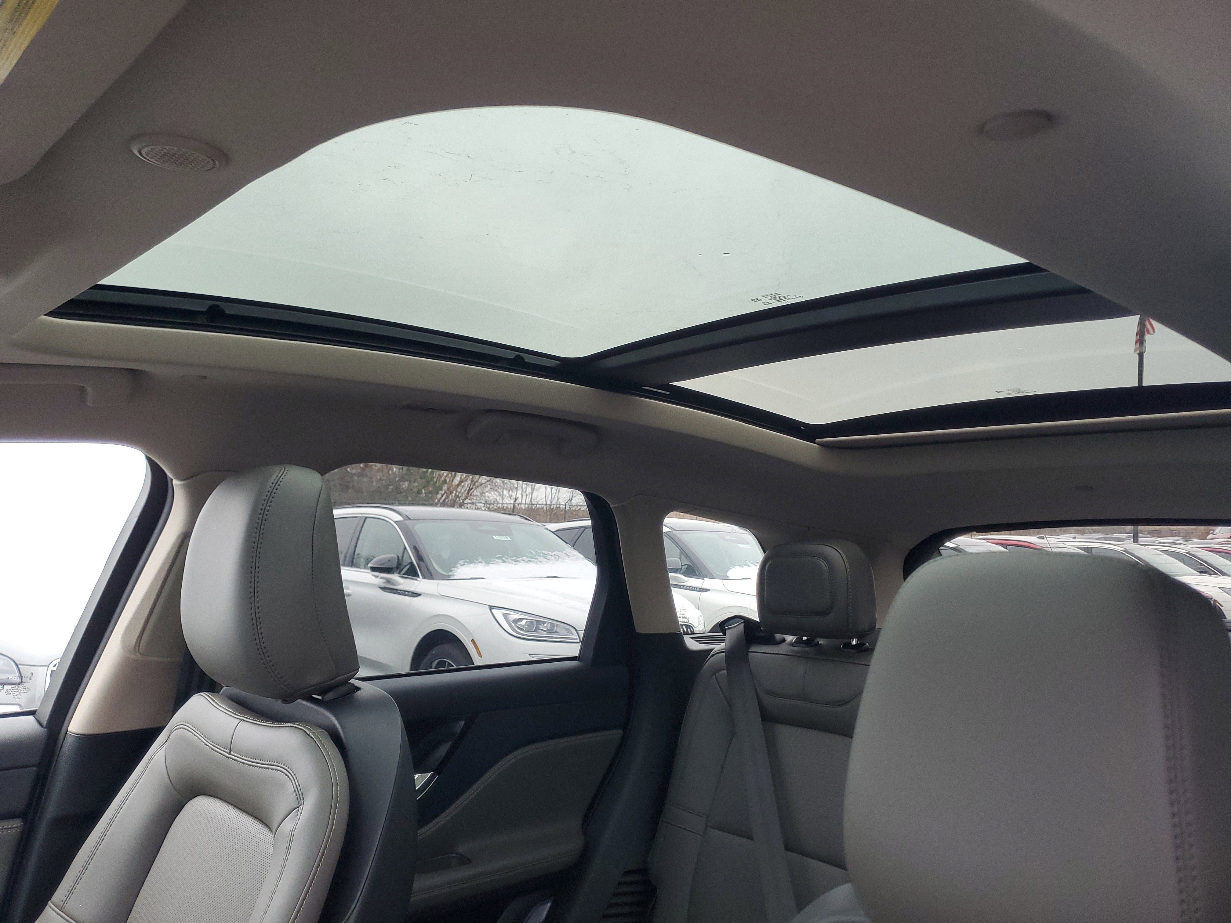 New 2026 Lincoln Corsair Premiere image 11