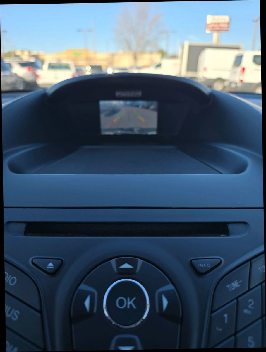 Used 2015 Ford Escape SE image 21