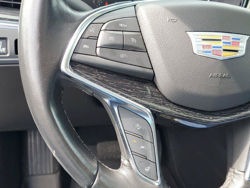 Used 2023 Cadillac XT5 Premium Luxury w/ LPO, Floor Liner Package FWD image 10