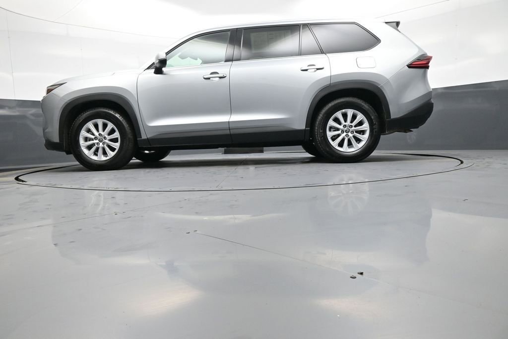 Certified 2025 Toyota Grand Highlander AWD image 34