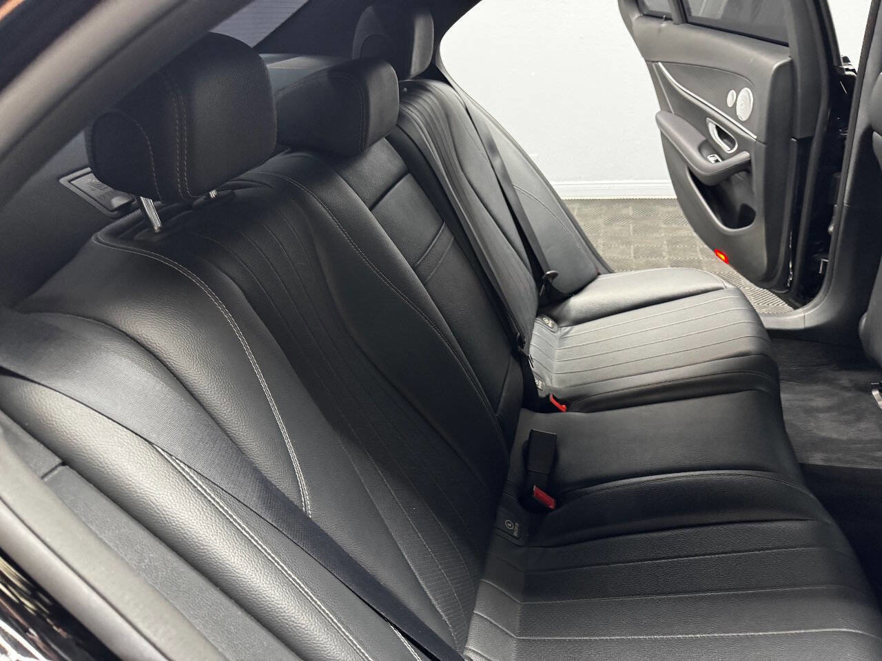 Used 2020 Mercedes-Benz E 350 Sedan image 49