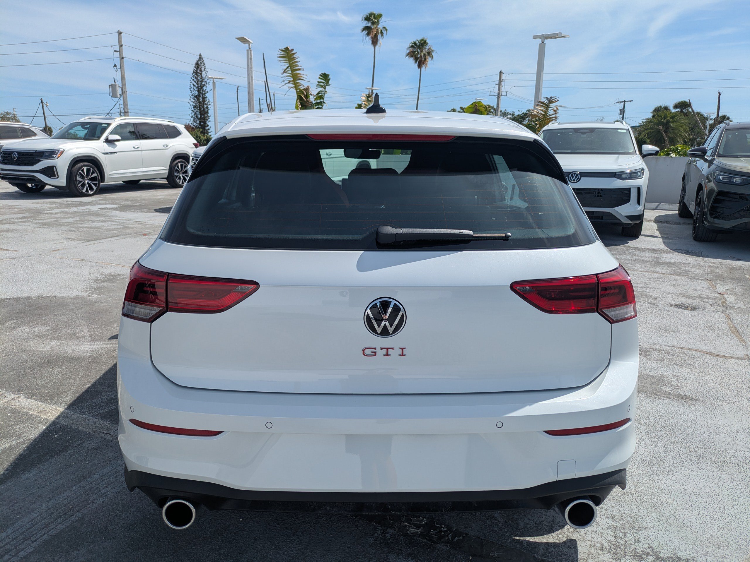 New 2026 Volkswagen GTI SE FWD image 5