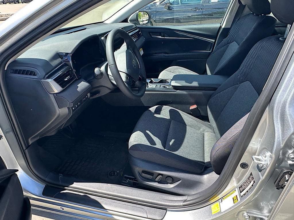 New 2026 Toyota Camry LE image 5